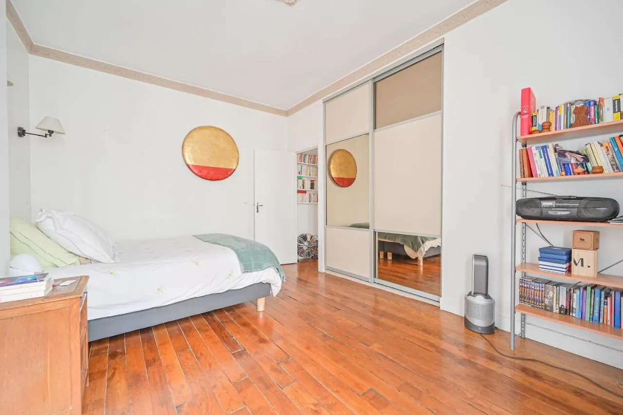 Apartment Near The Historic Center Of Paris