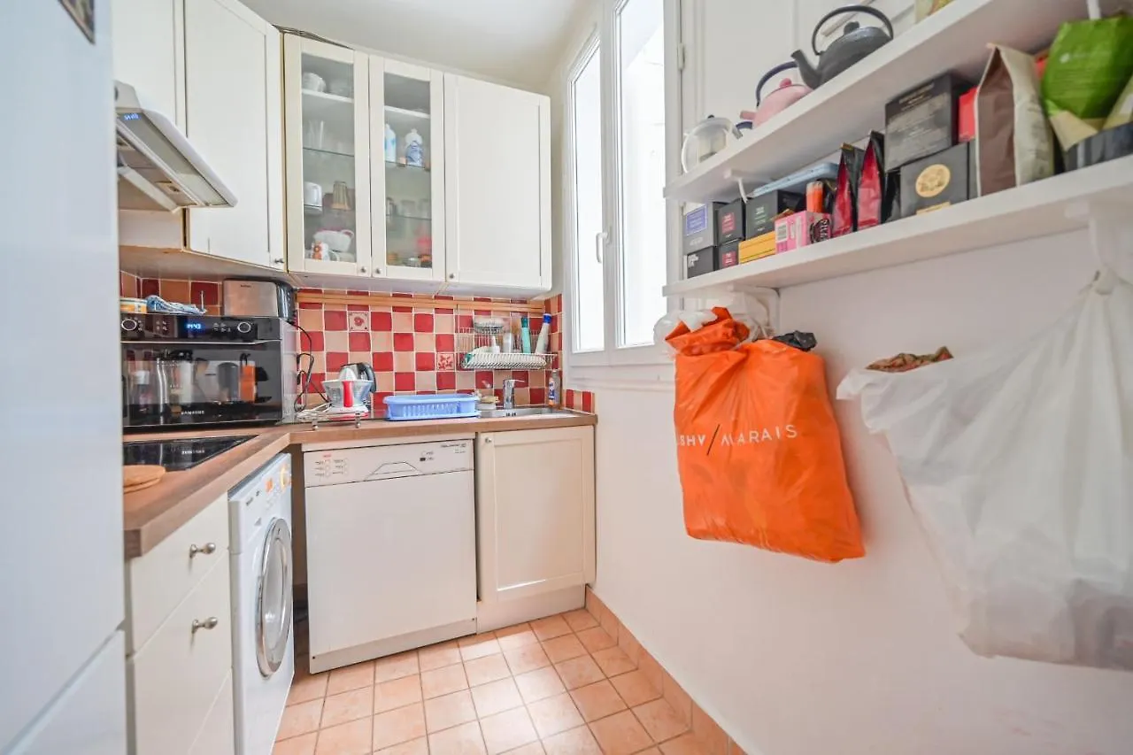 Apartment Near The Historic Center Of Paris France